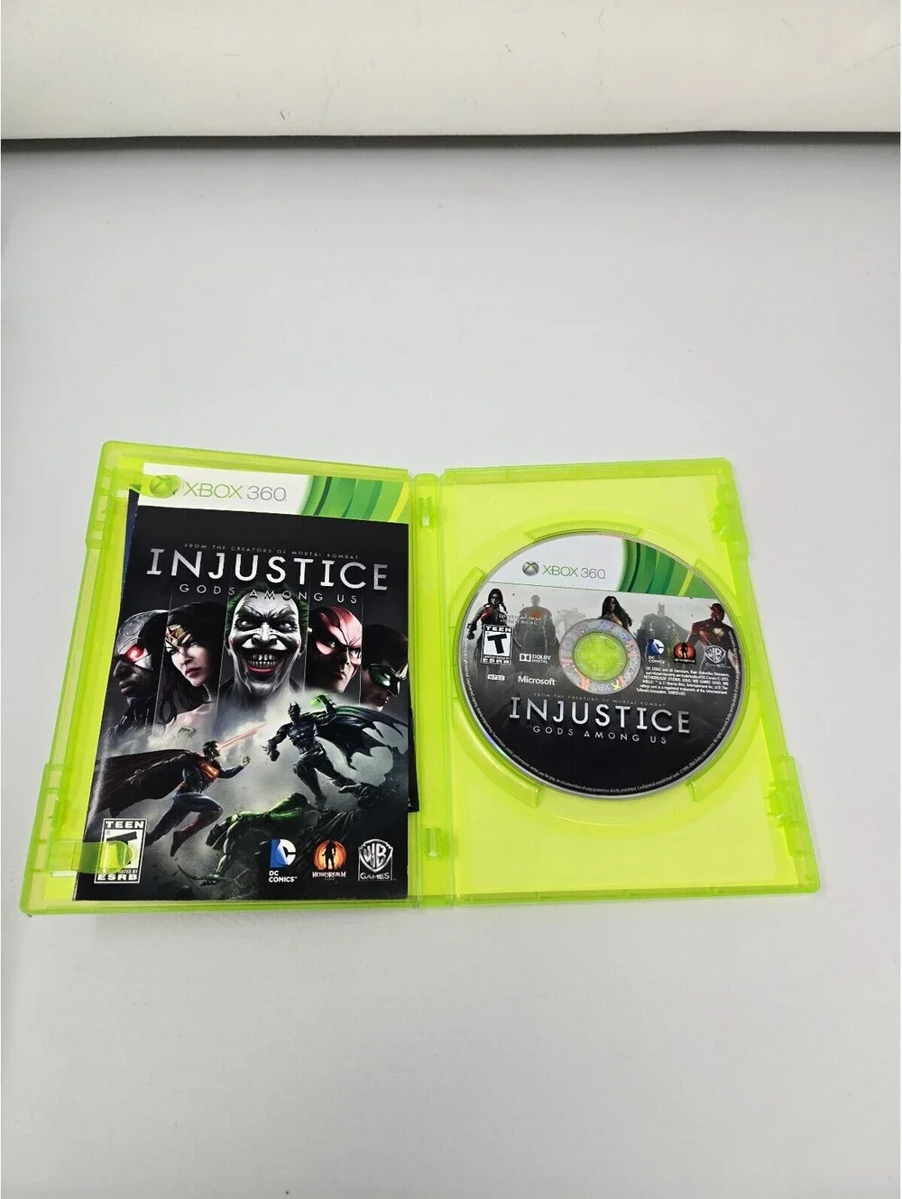 Injustice: Gods Among Us (Xbox 360, 2013) Standard Edition CIB